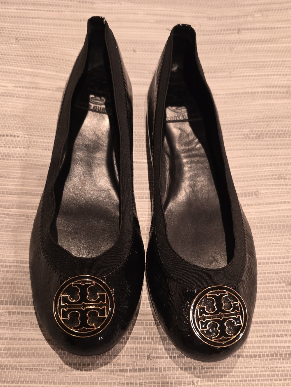 Tory Burch Black Patent Logo Round-Toe Ballet Flats 9M